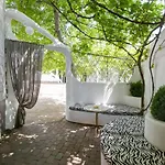Villa Itaka *
