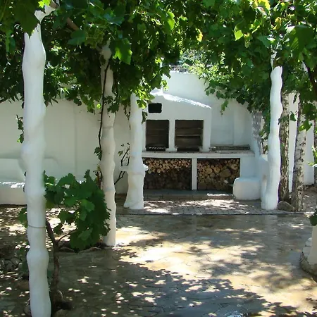 Villa Itaka *